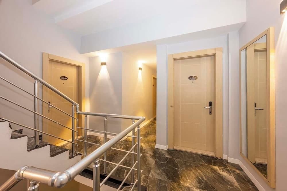Legend Tulip Hotel