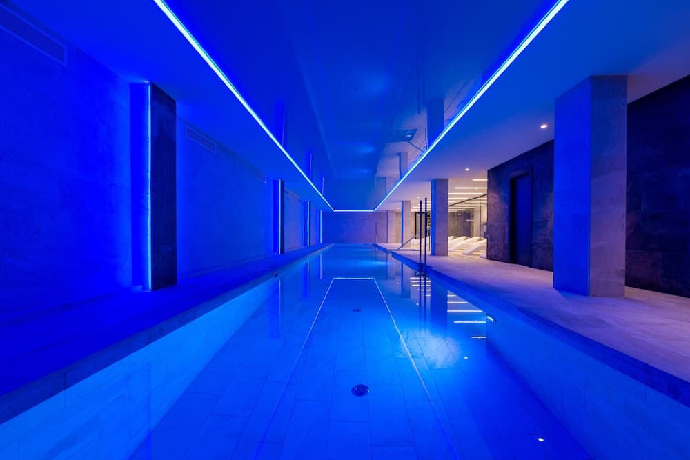L'Azure Hotel