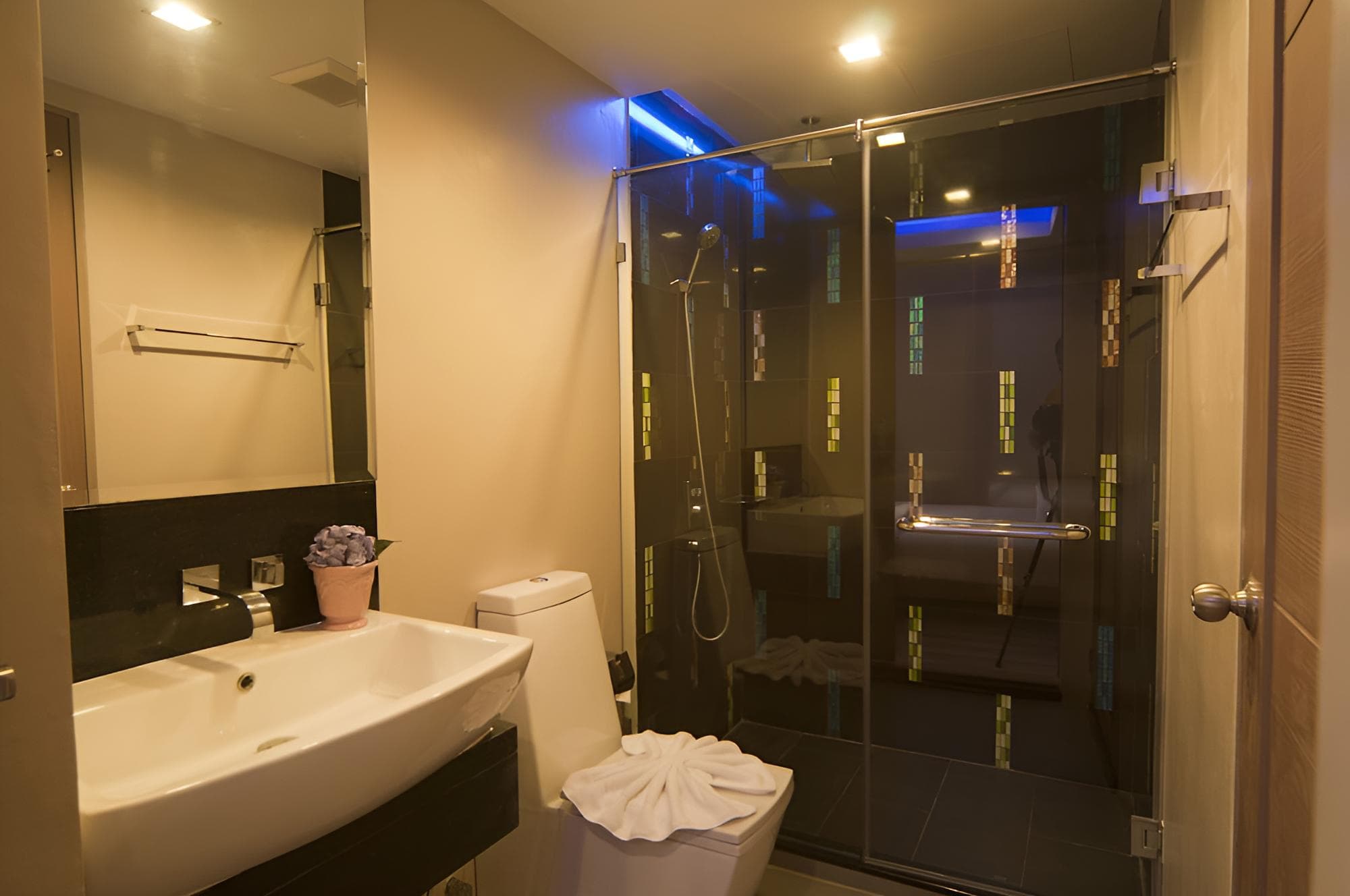 Ratana Apart-Hotel at Kamala