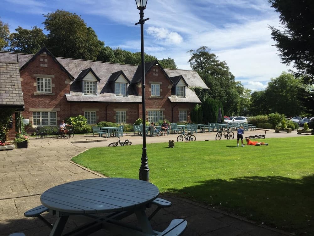 The Villa Wrea Green