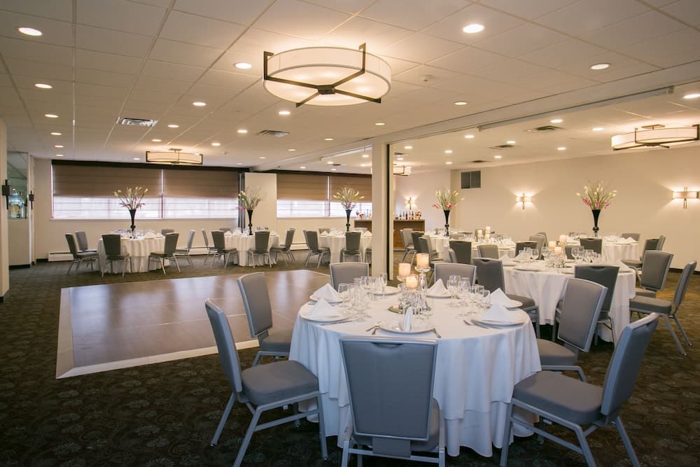 The Kenilworth Hotel - Airport West