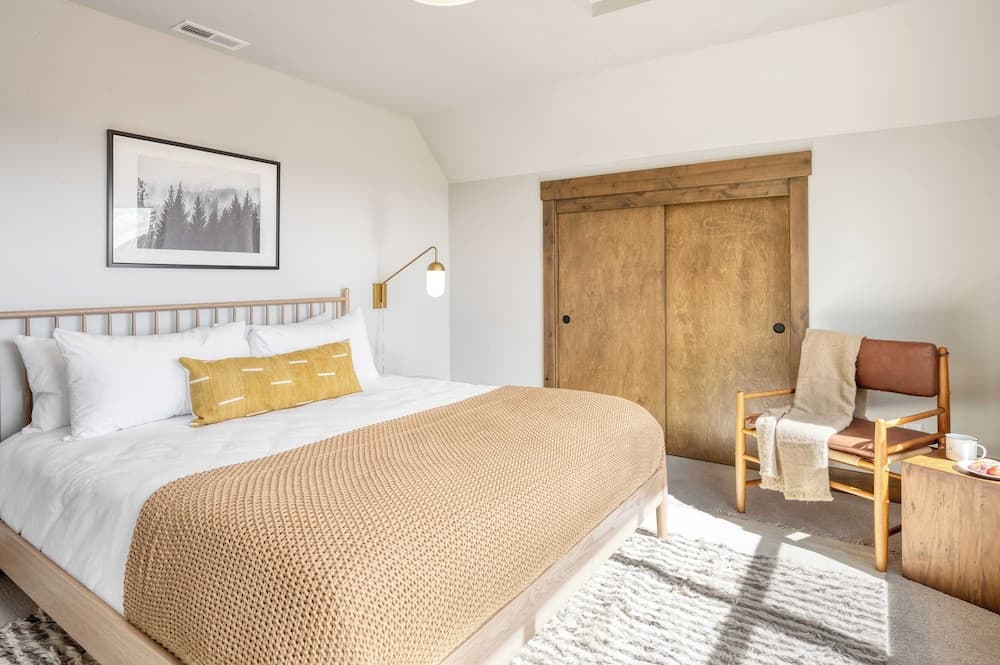 Starview at Brasada Ranch Resort by Avantstay Stunning Home w/ Hottub & Close To World Class Golf!
