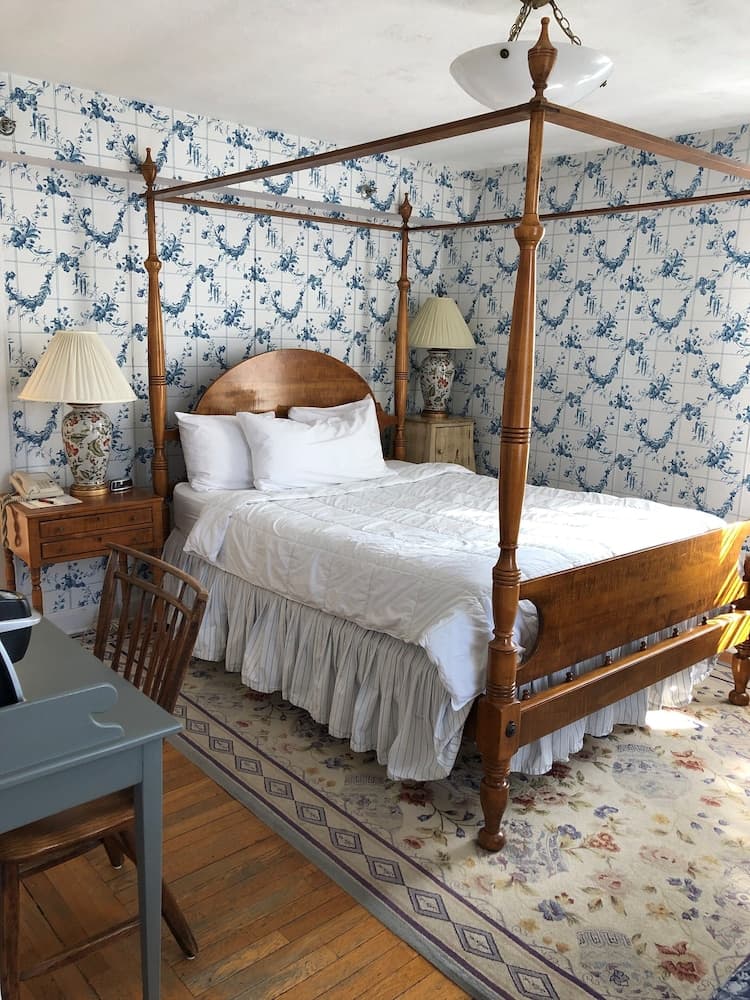 Beekman Arms and Delamater Inn