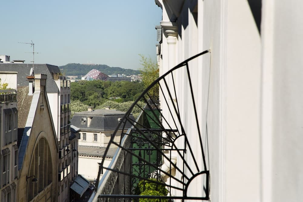 Le 10 Bis Hotel