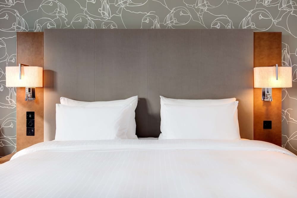 Radisson Blu Waterfront Hotel, Jersey