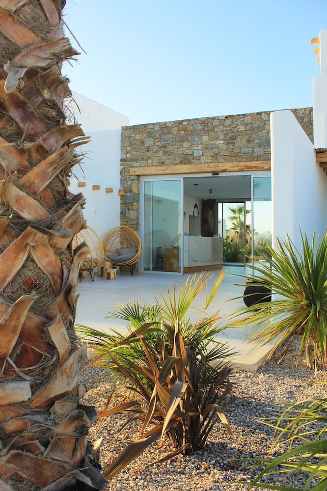 Adama Mykonos Boutique Hotel