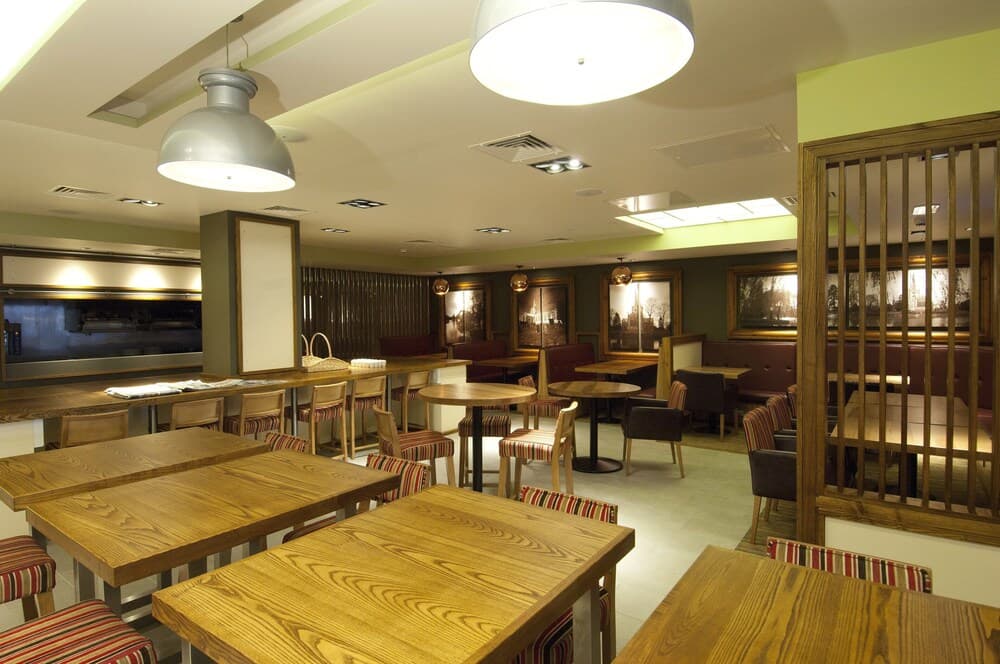 Premier Inn Stratford-Upon-Avon Central