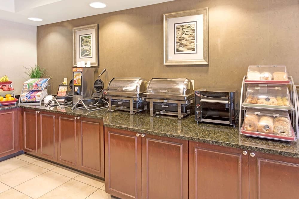 Wingate By Wyndham Charleston