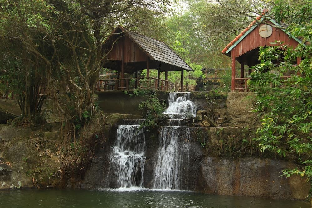 Làng Toom Sara Đà Nẵng, Waterfall Retreat at Toom Sara