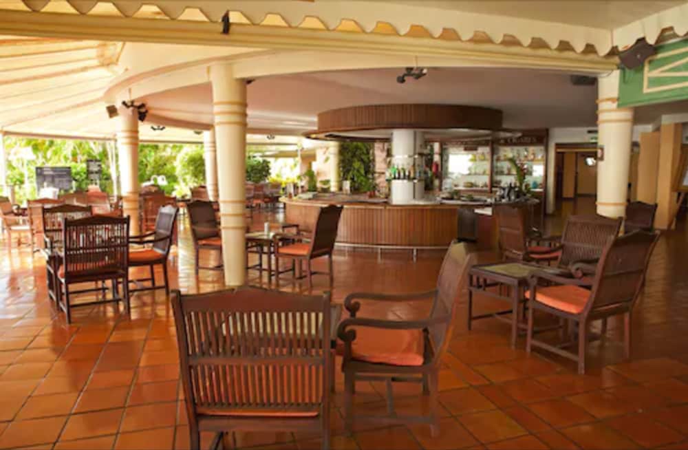 Hotel Bakoua Les Trois Ilets