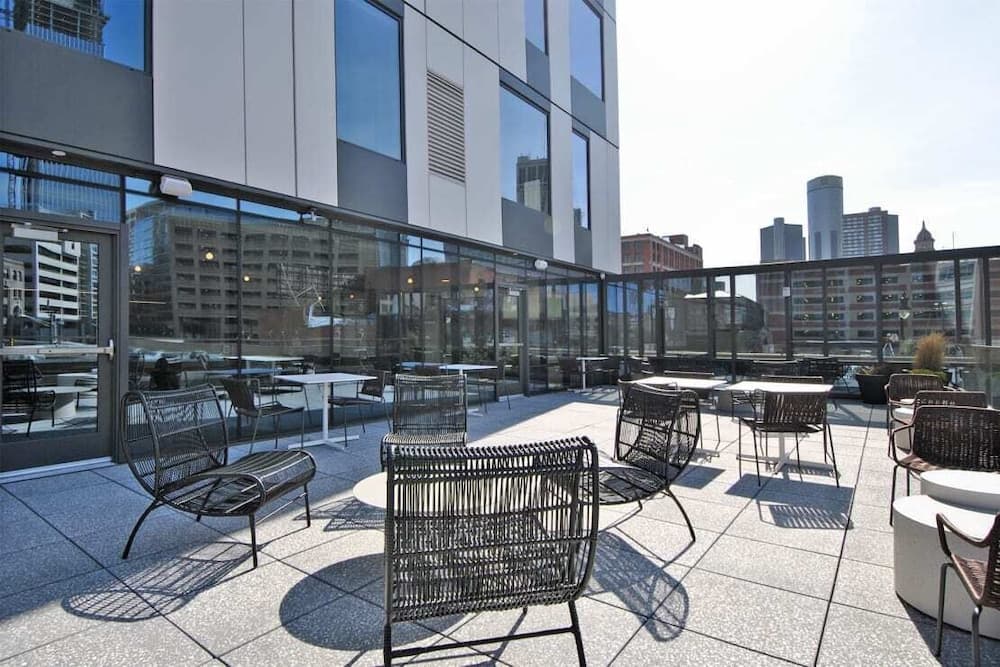 Downtown Detroit Apartments by Landing
