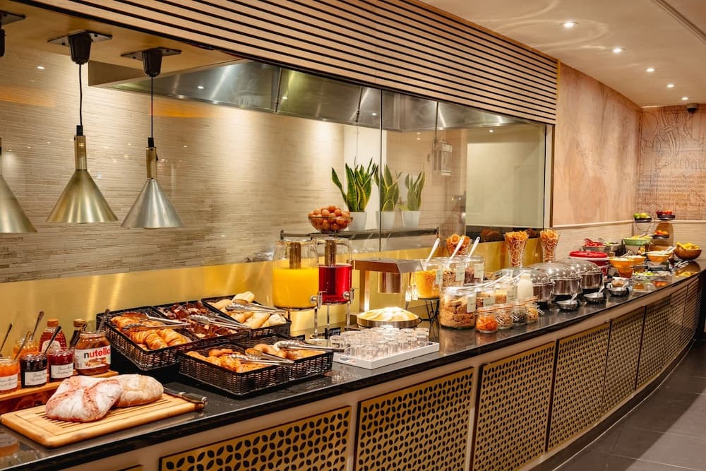 Sheraton Skyline Hotel London Heathrow