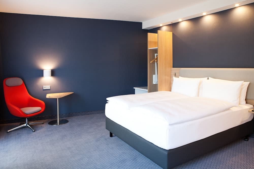 Holiday Inn Express & Suites Monheim Am Rhein by IHG