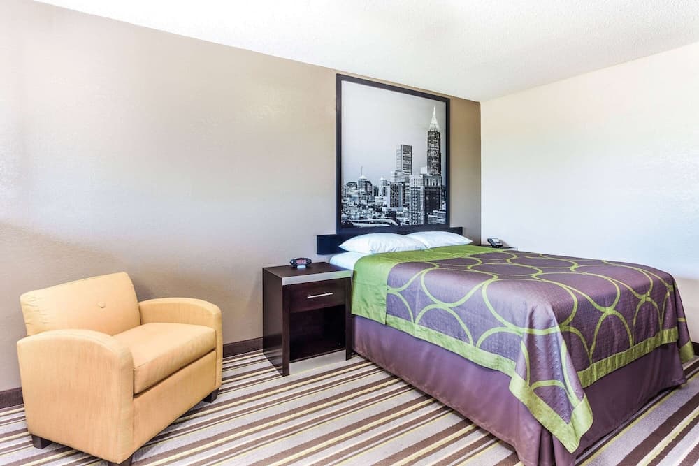 Super 8 by Wyndham Stockbridge