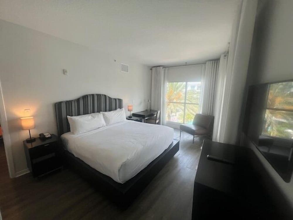 2 Bed Disney Universal Epic