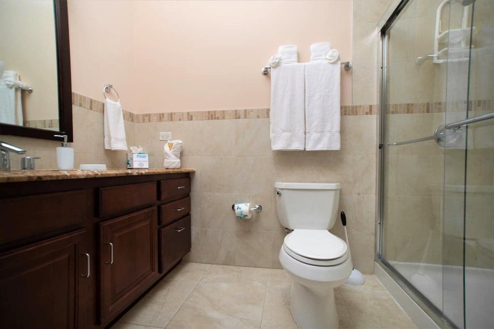 Luxury 3bd Ocean View 1 Cream Stunning Views