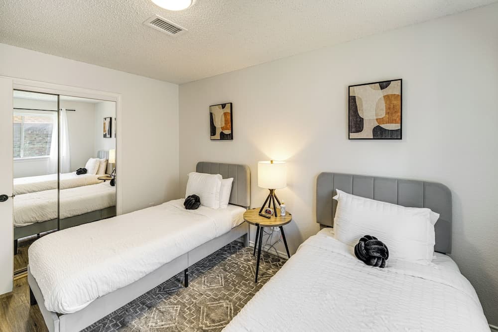 1/2 Mi to Frisco Commons! Family Getaway w/ Patio