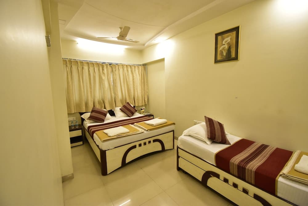 Hotel Kalpana Palace