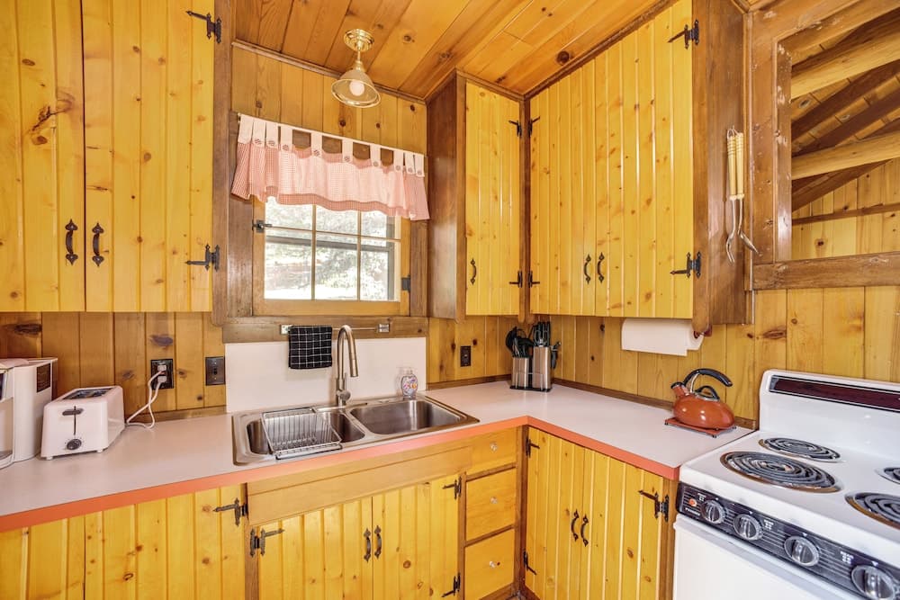 Mtn-view Cascade Cabin Near Garden of the Gods!