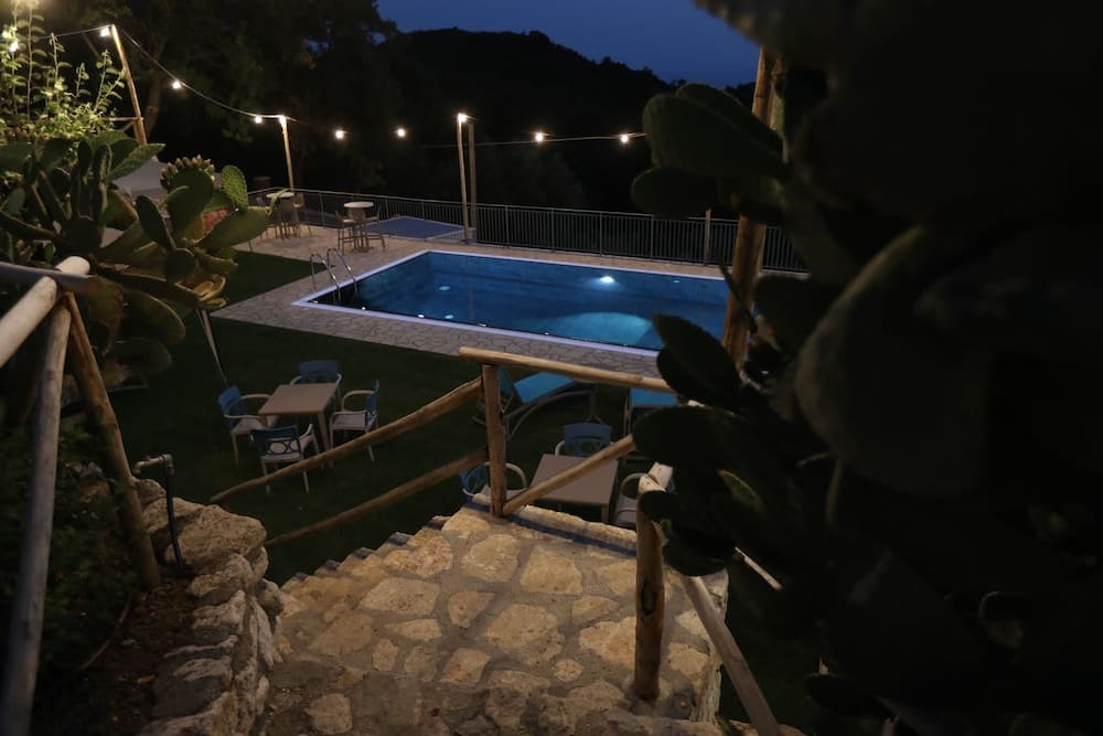 Borgo Rosso di Sera Resort Country Chic
