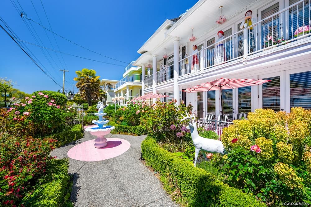 Deerfield House