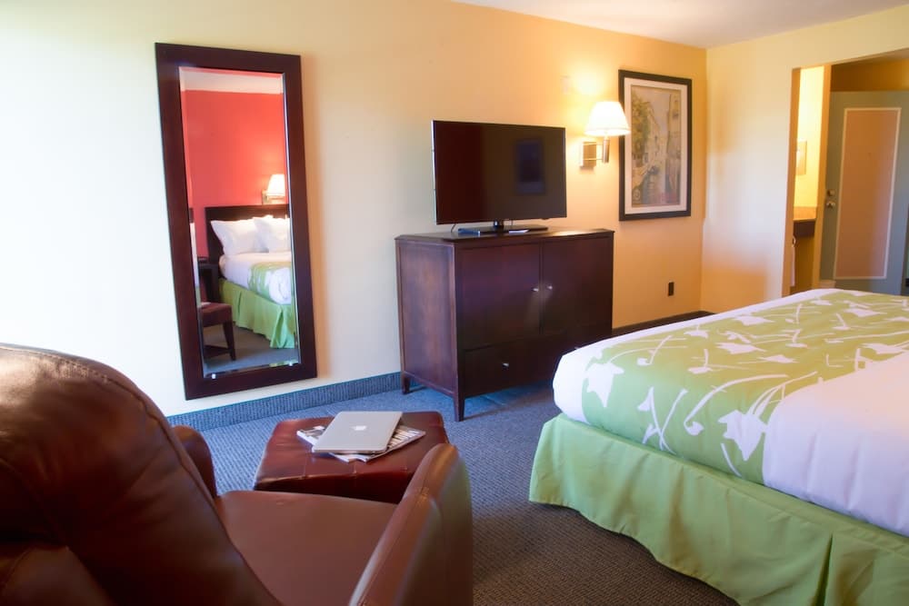 Uncommoner Hotel by Reverie Boutique Collection