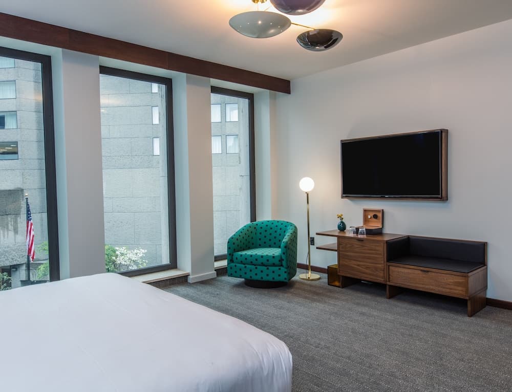 Fairlane Hotel