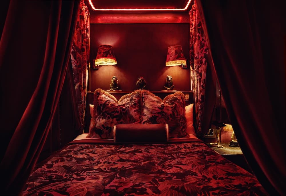 House of Gods Hotel
