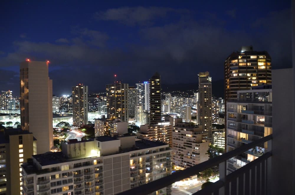 Spacious One Bedroom Harbor View Condos at Ilikai Marina With Private Balcony