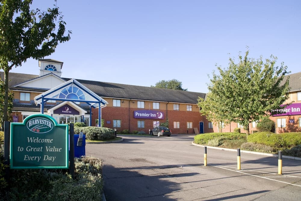 Premier Inn Luton South - M1 J9