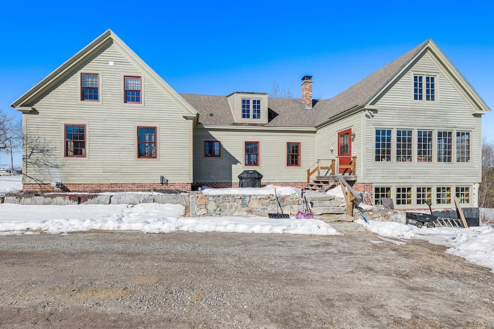 Charming Lovell Farmhouse - 17 Acres w/ Mtn Views!