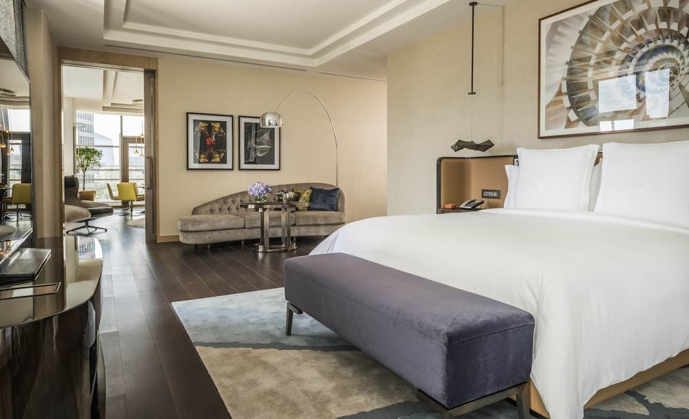 Four Seasons Hotel Dubai International Financial Centre