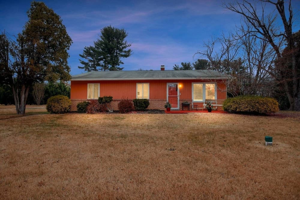 Elegant Home With Game Room Near Bwi 3 Bedroom Home
