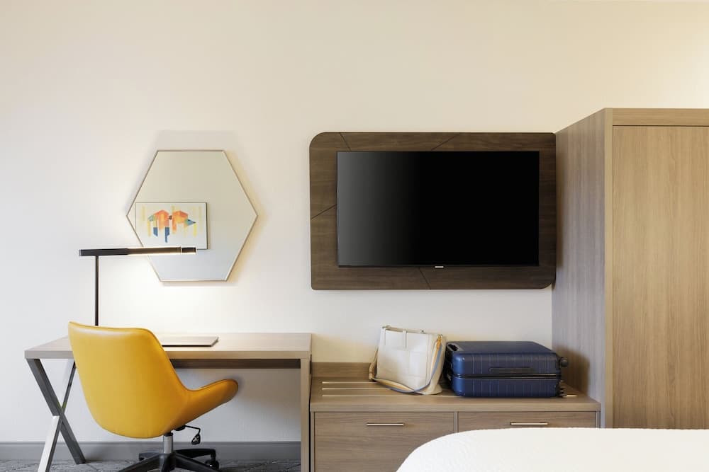 Holiday Inn Express & Suites Hebron - Cincinnati Airport by IHG