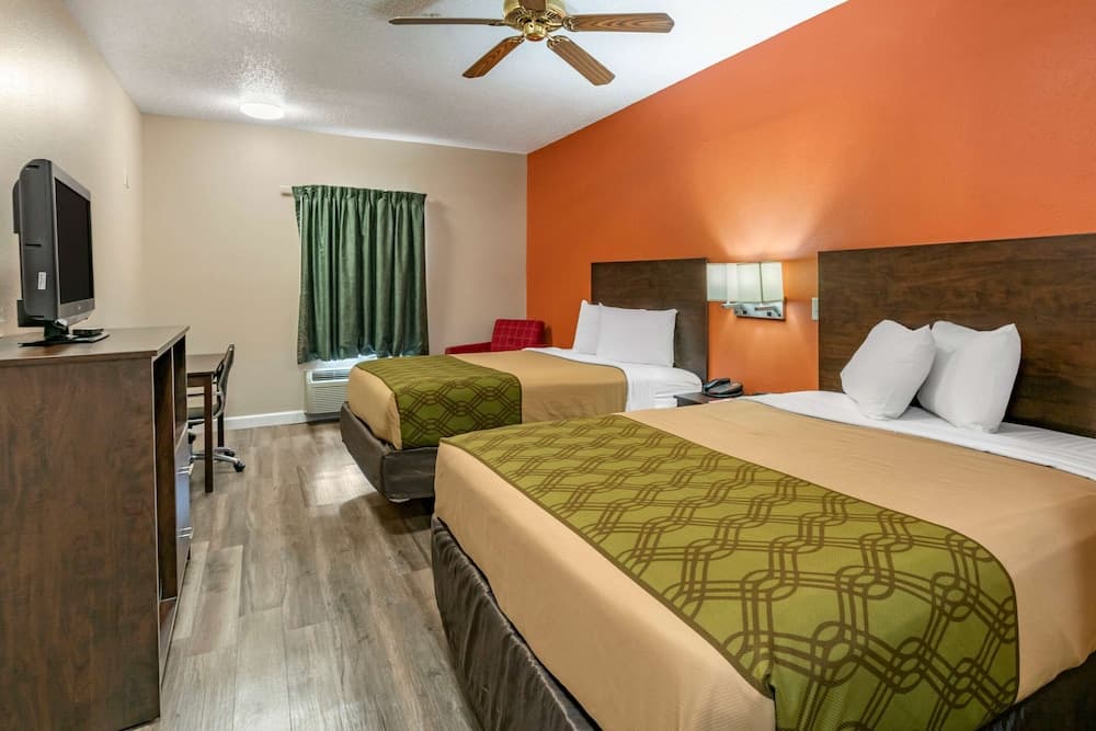 Econo Lodge Inn & Suites Granite City - St. Louis
