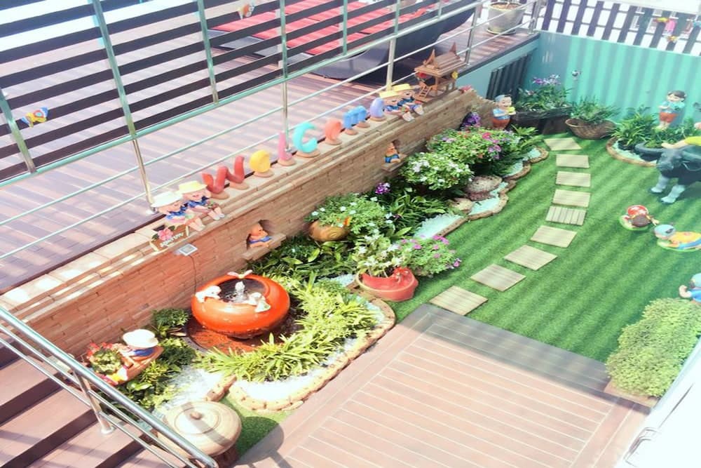 Top High Airport Link Hotel