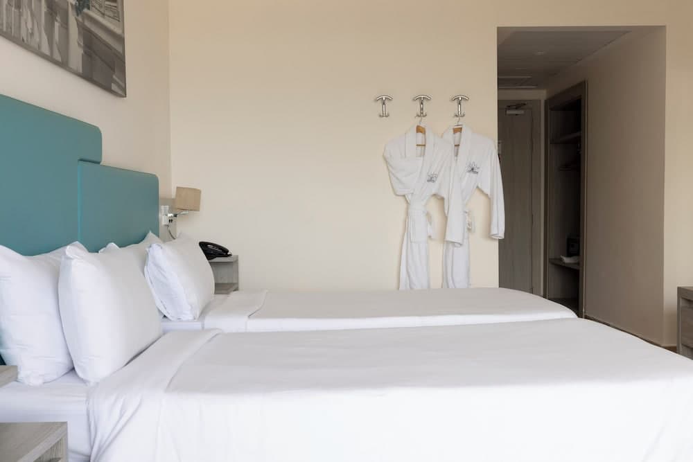 Riviera Spa Resort – Adults Only