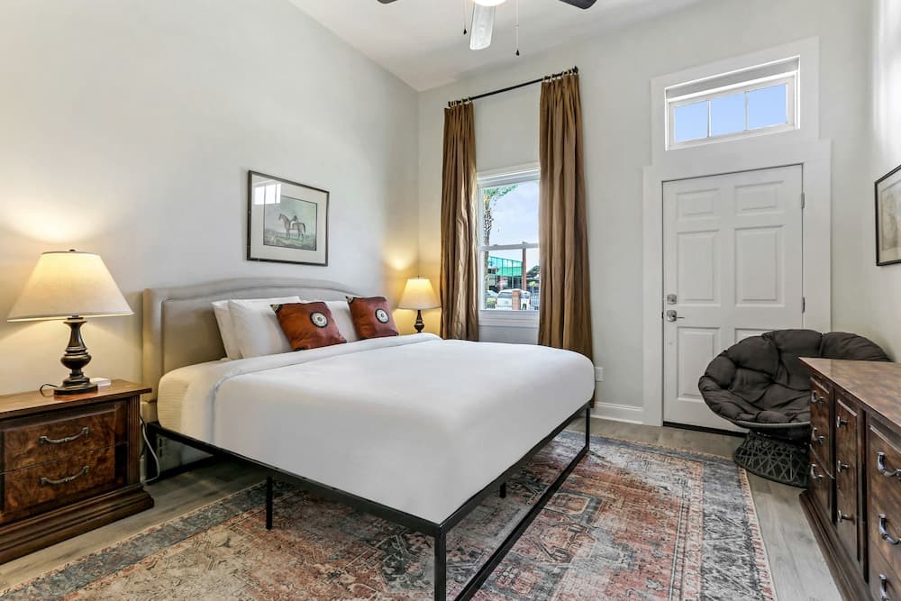 Renovated Historic 4BR House Near Magazine St & Uptown
