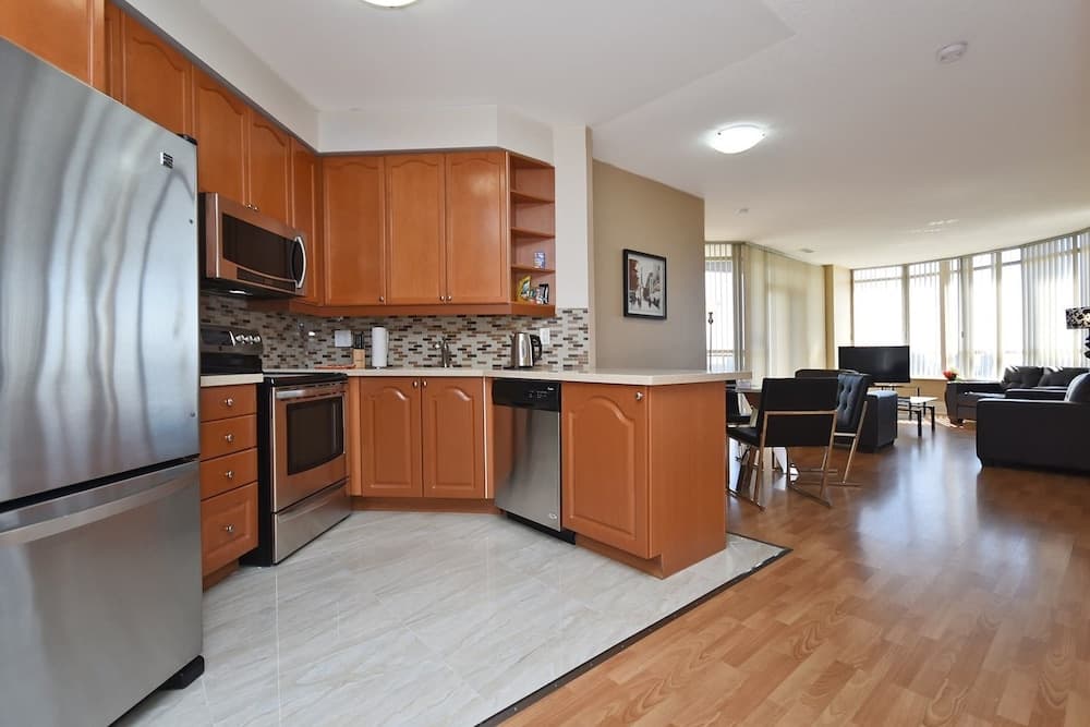 NAPA Furnished Suites - Square One