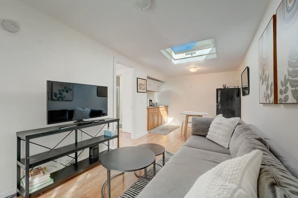 @ Marbella Lane -cozy 1BR Studio in Palo Alto Dwtn