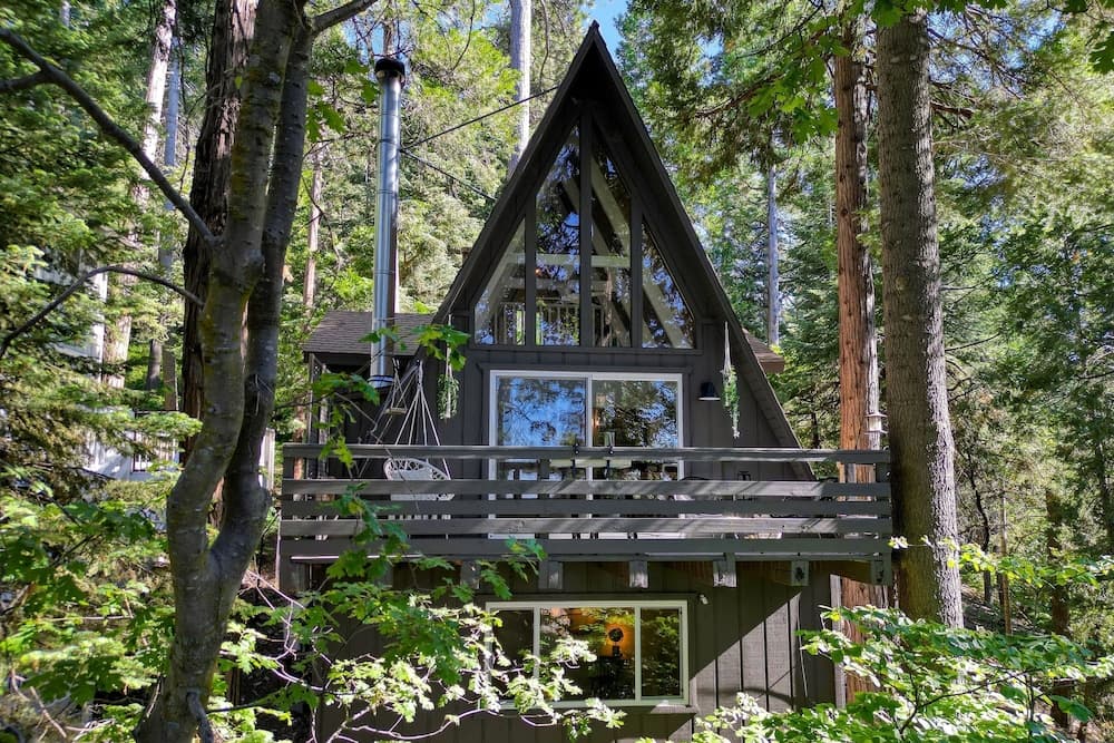 A-frame Retreat by Avantstay Modern Interiors 2 Decks Views