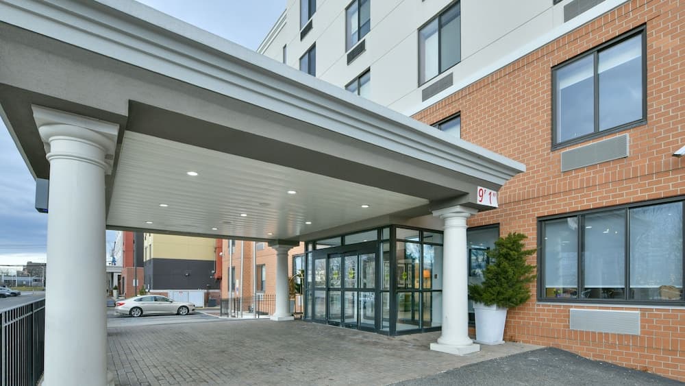 Country Inn & Suites by Radisson, Staten Island