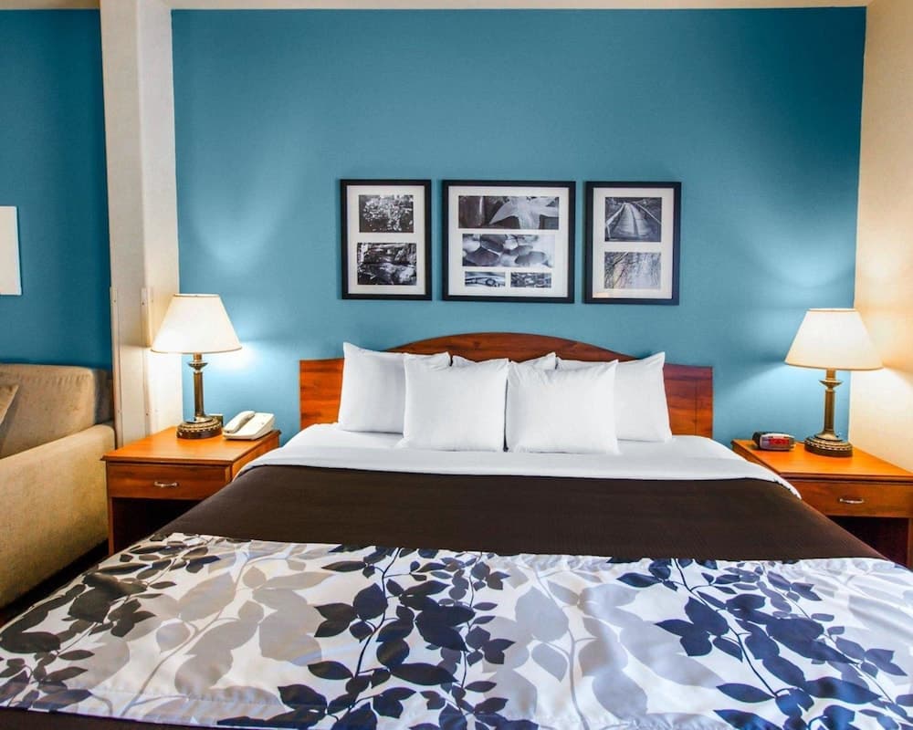 Sleep Inn & Suites Evansville - Casper