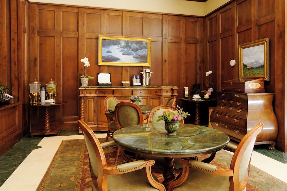 Ritz-Carlton Club, Aspen Highlands by Frias
