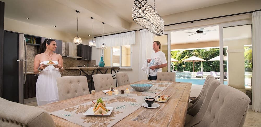 Luxury Villas - Mandatory All-Inclusive