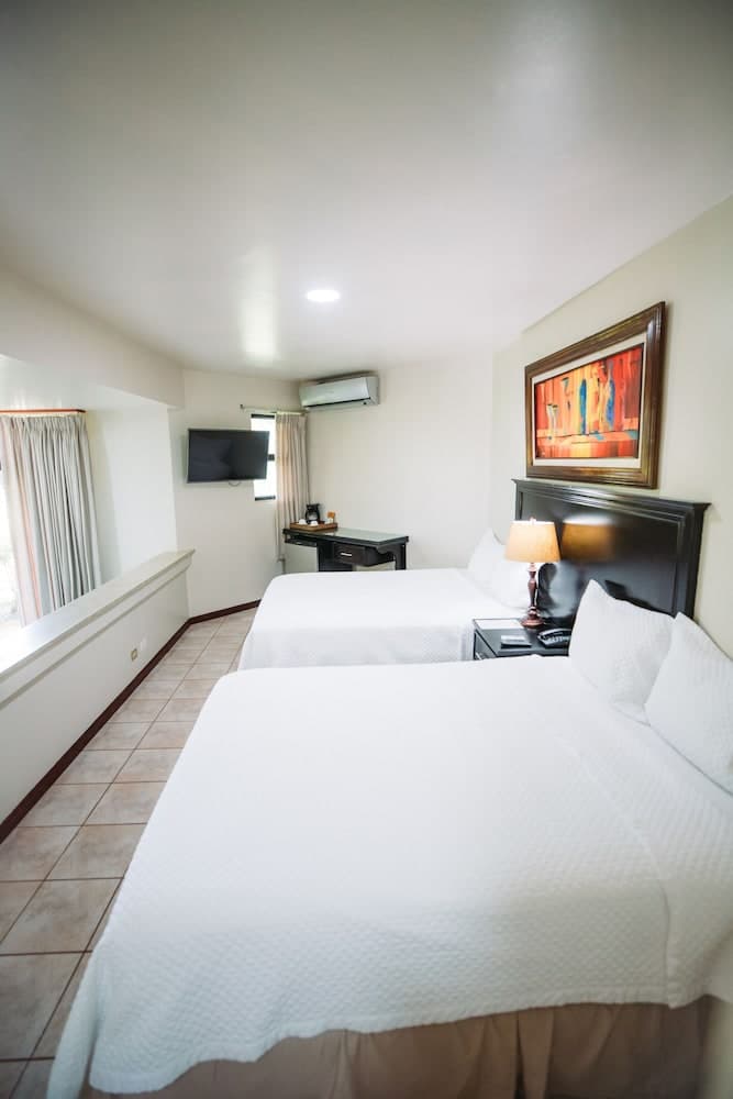 Papagayo Golden Palms Beachfront Hotel