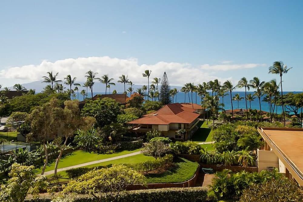 Maui Kaanapali S #a517 Studio Bedroom Condo by RedAwning