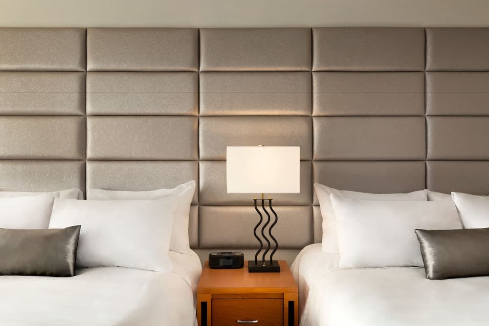 Poco Inn and Suites Hotel & Conference Centre
