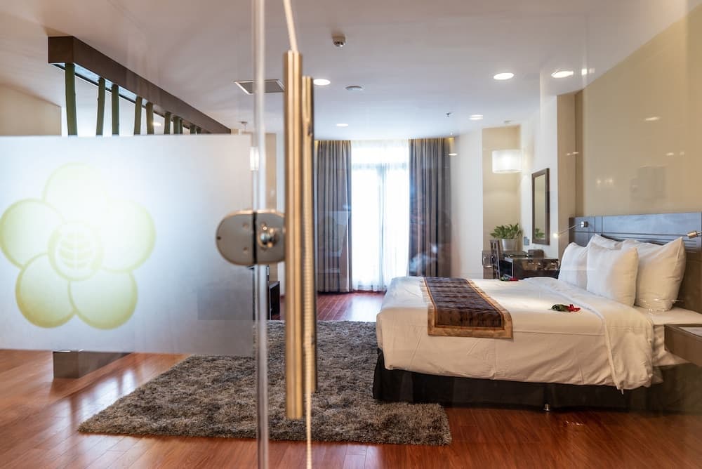 Sai Gon Phu Tho Hotel