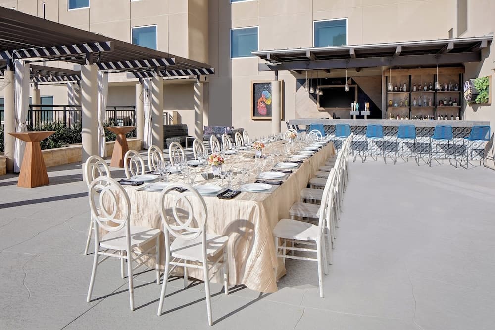 Hotel Indigo Austin Downtown - University by IHG